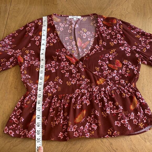 Madewell Crimson Tie-Sleeve Wrap Top in Butterfly Sanctuary Size 8 - Picture 13 of 15